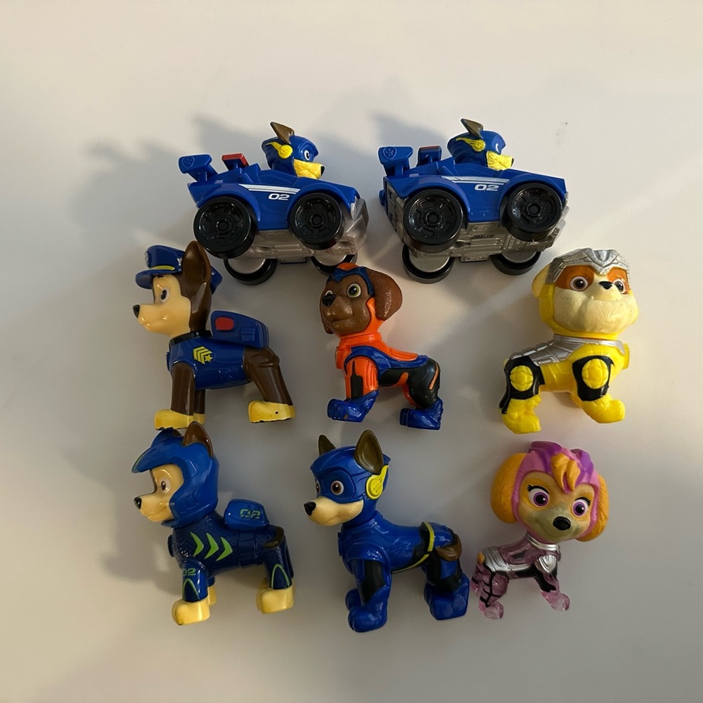 Paw Patrol Action Figure Toy Lot